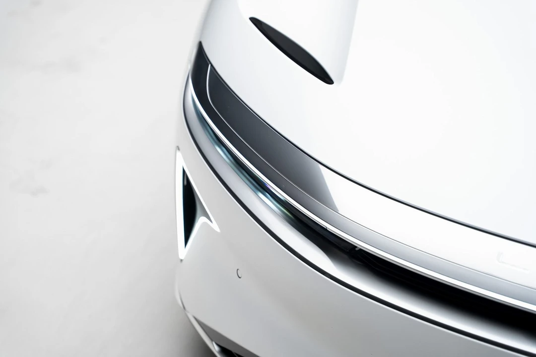 2023 Lucid Air - Image 11 of 21