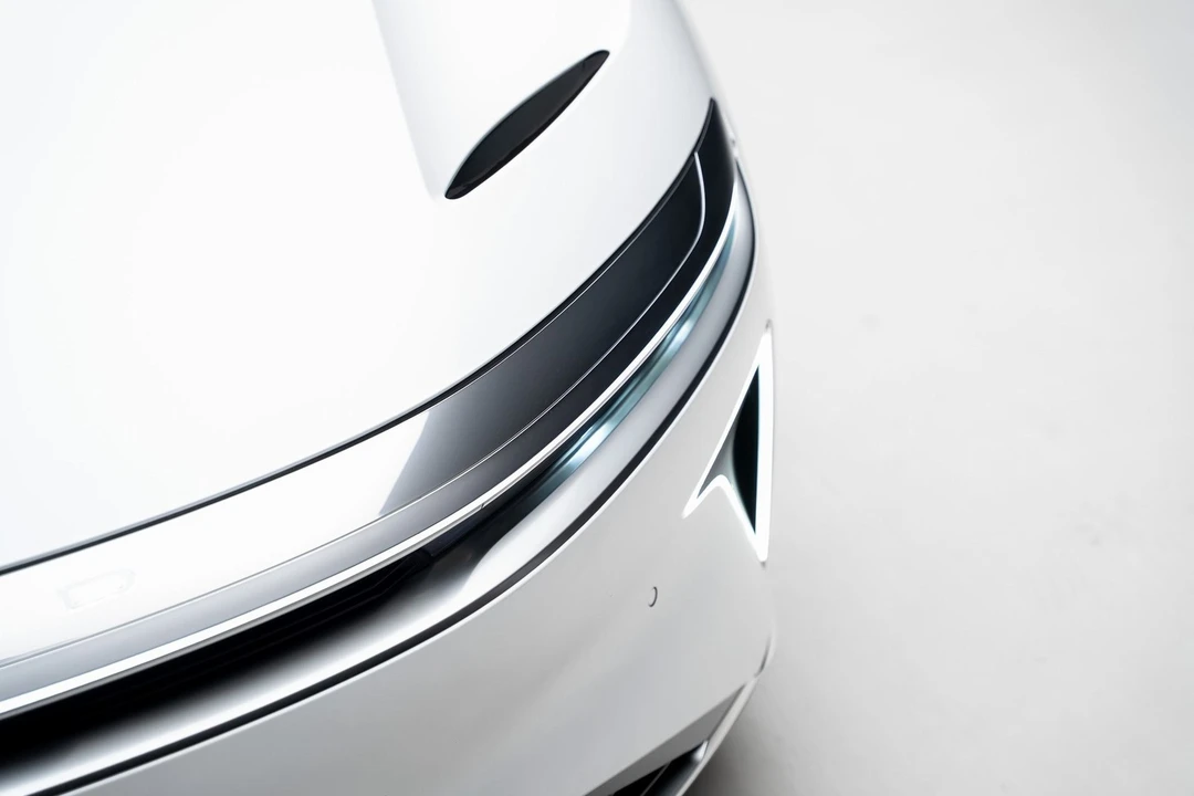 2023 Lucid Air - Image 10 of 21