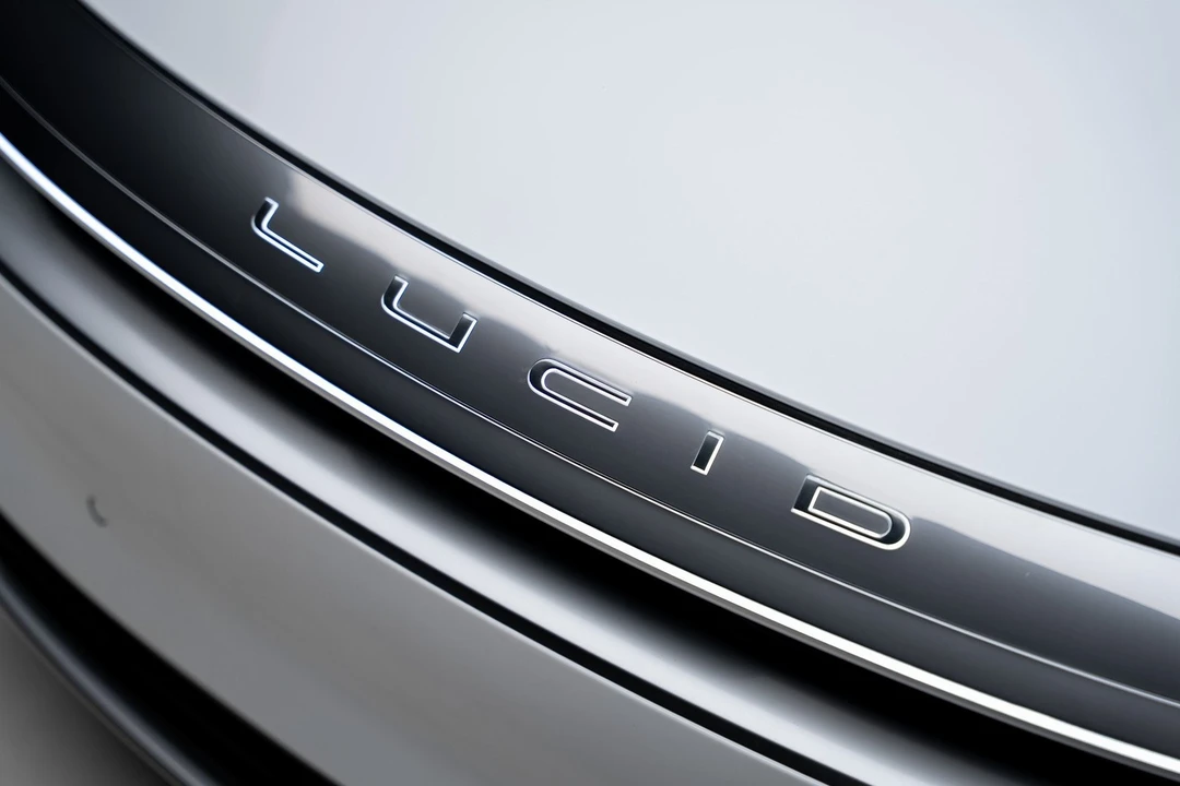 2023 Lucid Air - Image 12 of 21