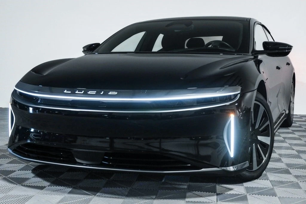 2023 Lucid Air - Image 11 of 21