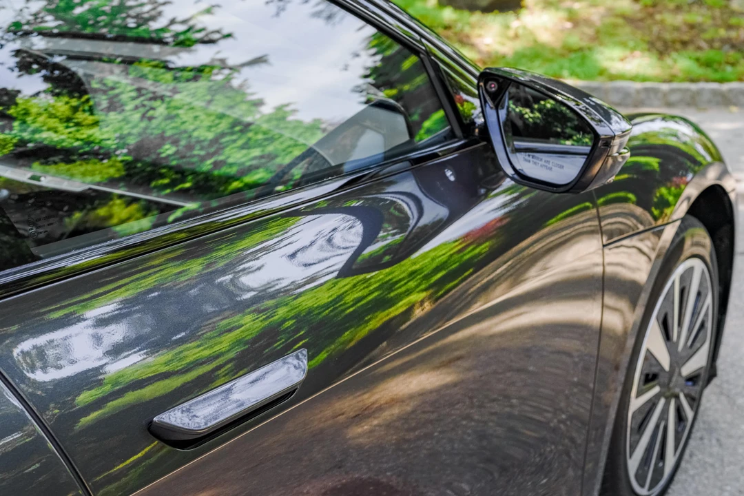 2023 Lucid Air - Image 23 of 31