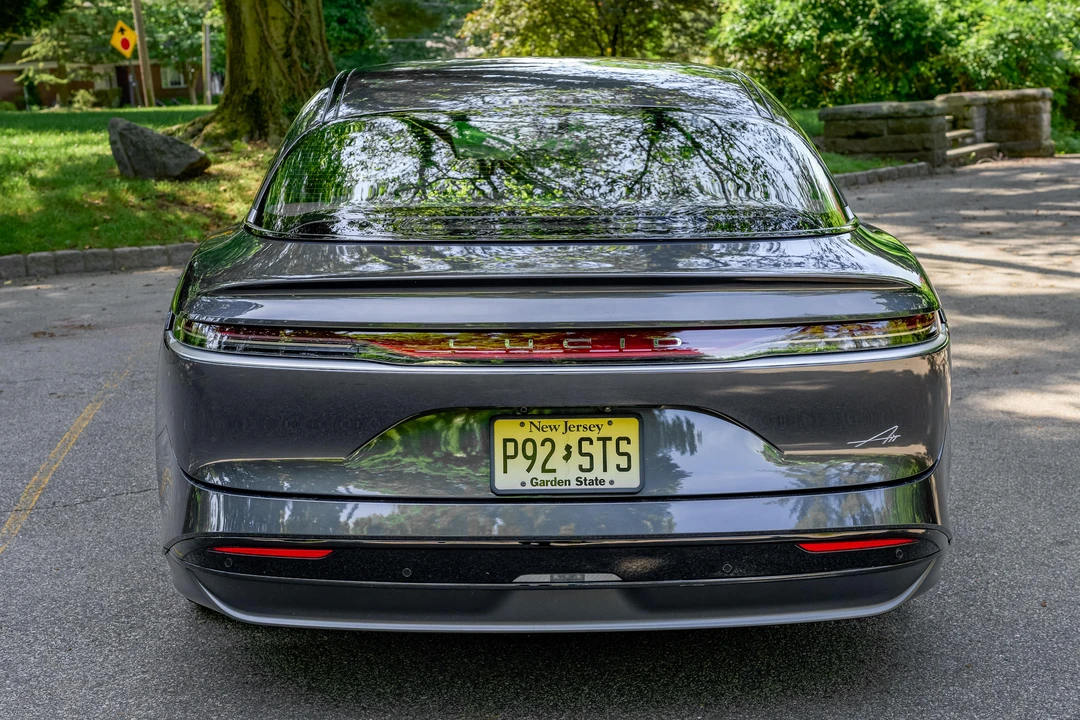 2023 Lucid Air - Image 12 of 31