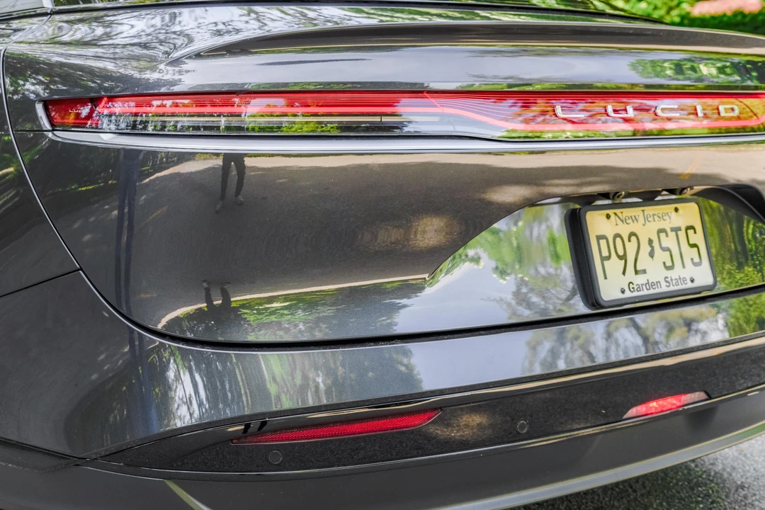 2023 Lucid Air - Image 21 of 31