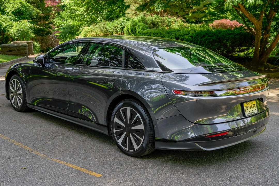 2023 Lucid Air - Image 10 of 31