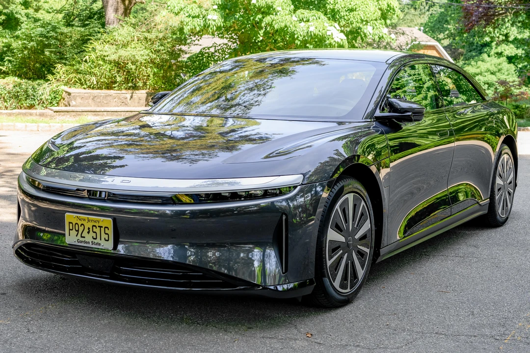 2023 Lucid Air - Image 8 of 31