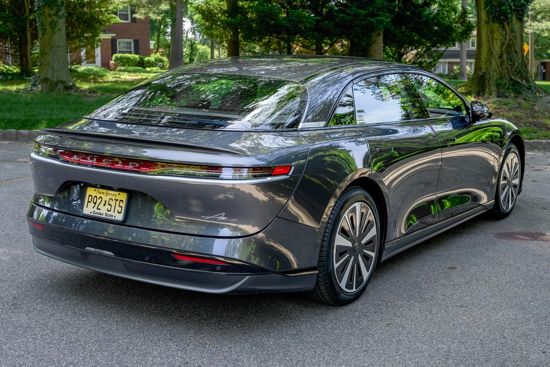 2023 Lucid Air - Image 13 of 31