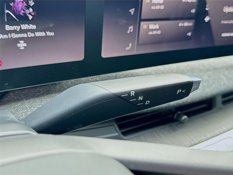 2023 Lucid Air - Image 16 of 21