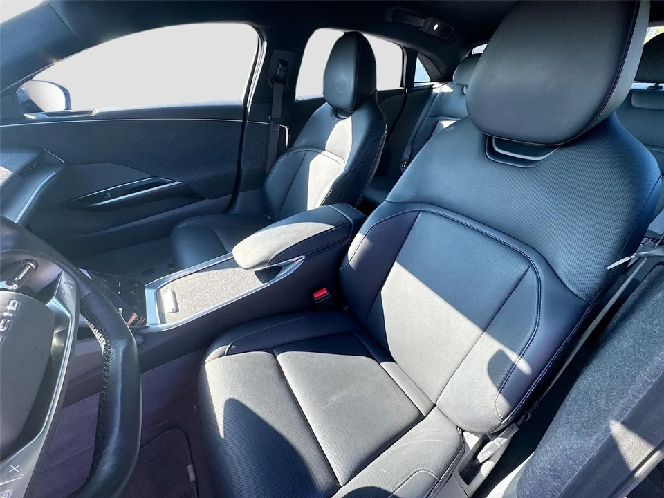 2023 Lucid Air - Image 19 of 21
