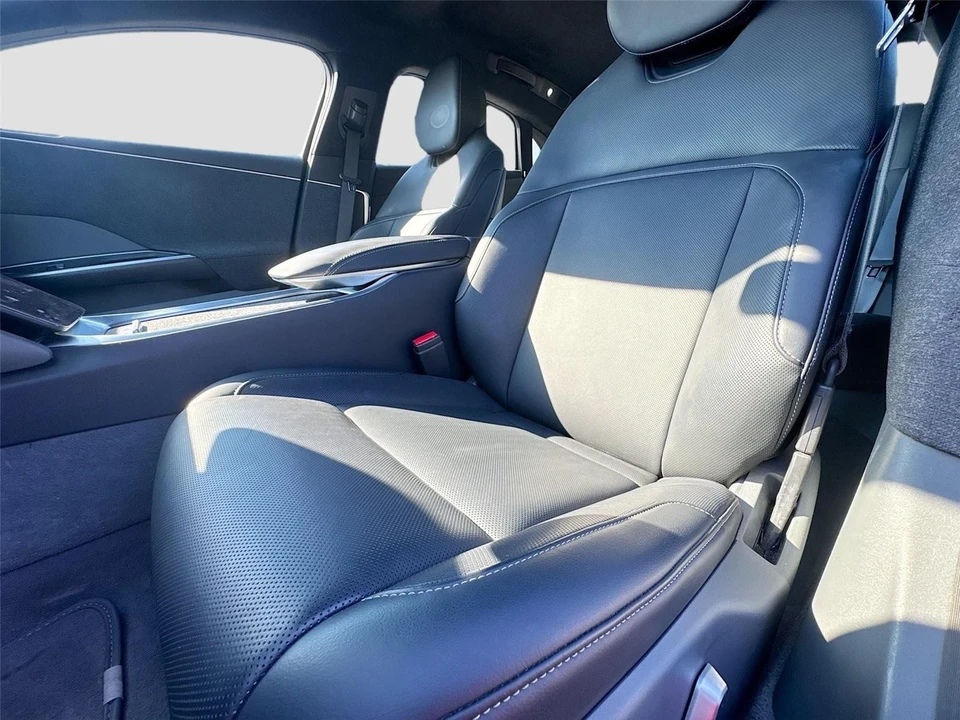 2023 Lucid Air - Image 18 of 21
