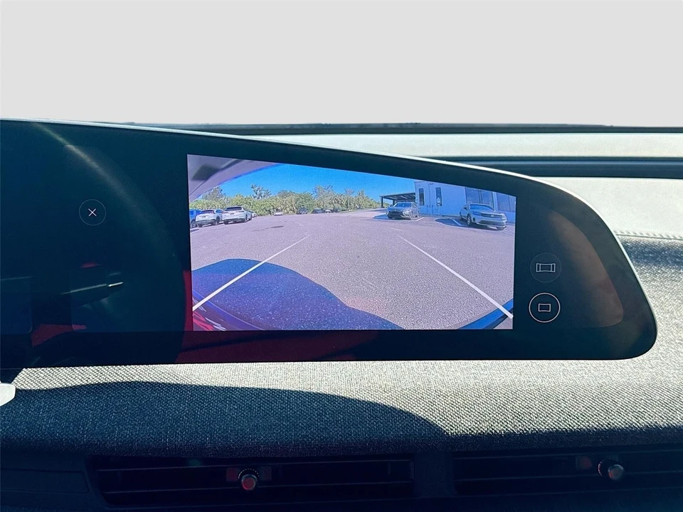2023 Lucid Air - Image 13 of 21