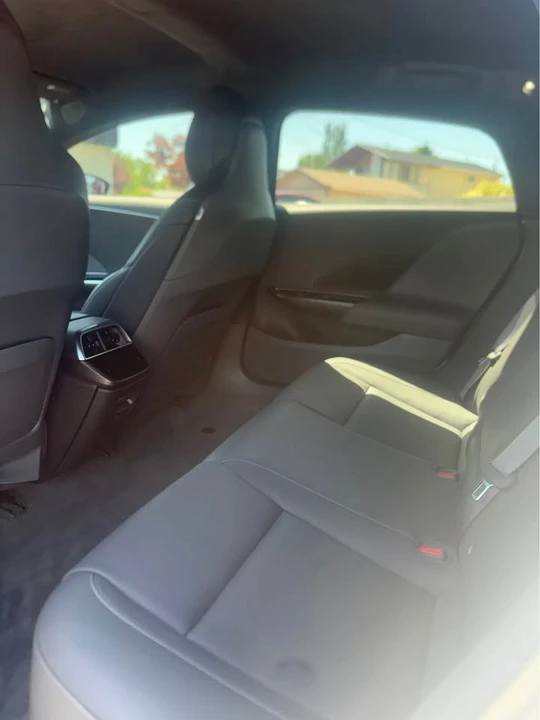 2023 Lucid Air - Image 8 of 12