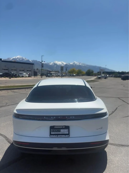 2023 Lucid Air - Image 4 of 12