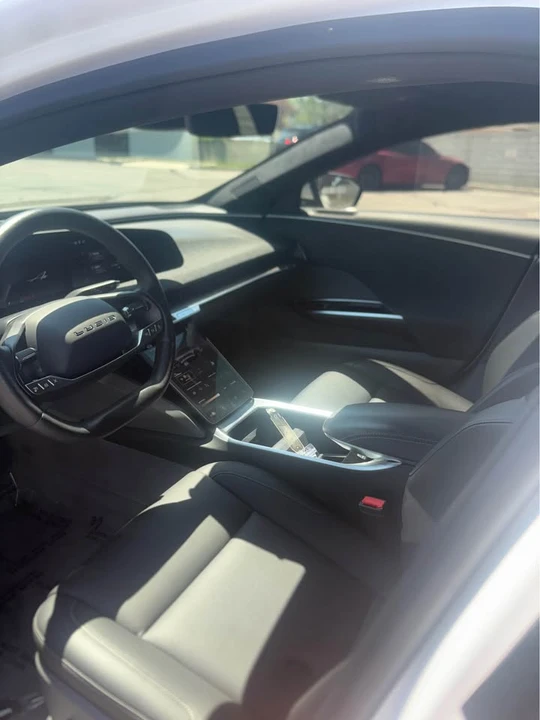 2023 Lucid Air - Image 7 of 12
