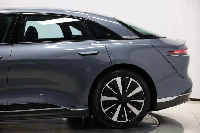 2023 Lucid Air - Image 9 of 12