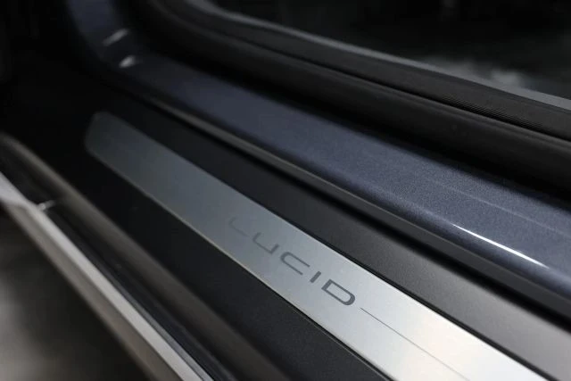 2023 Lucid Air - Image 14 of 21
