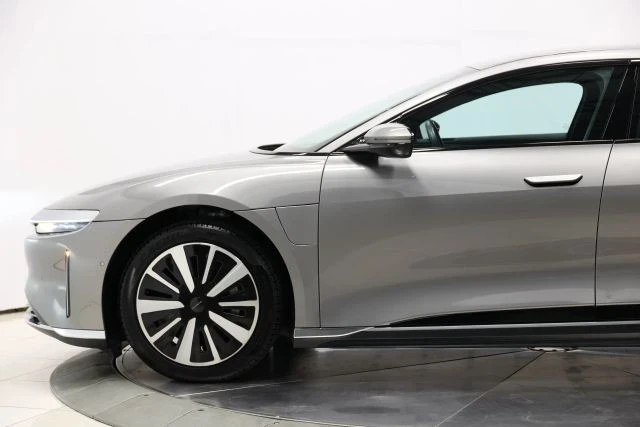 2023 Lucid Air - Image 7 of 12