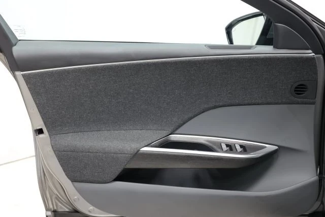 2023 Lucid Air - Image 11 of 12