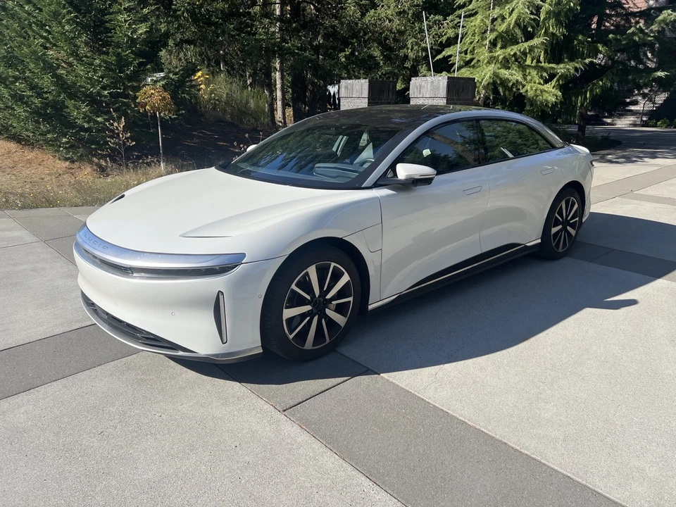2023 Lucid Air - Image 2 of 15
