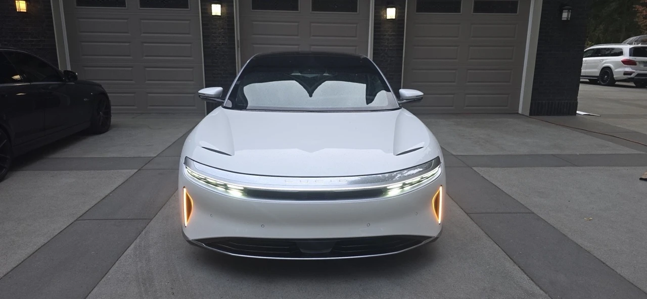 2023 Lucid Air - Image 8 of 15