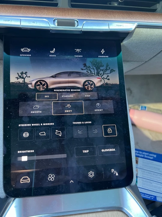 2023 Lucid Air - Image 11 of 15