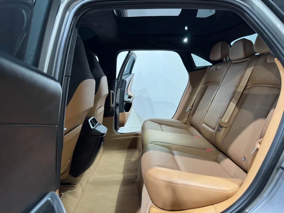 2023 Lucid Air - Image 15 of 21