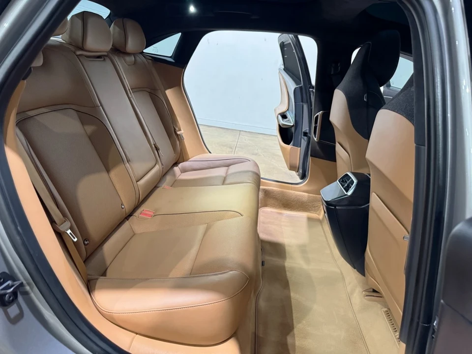 2023 Lucid Air - Image 14 of 21