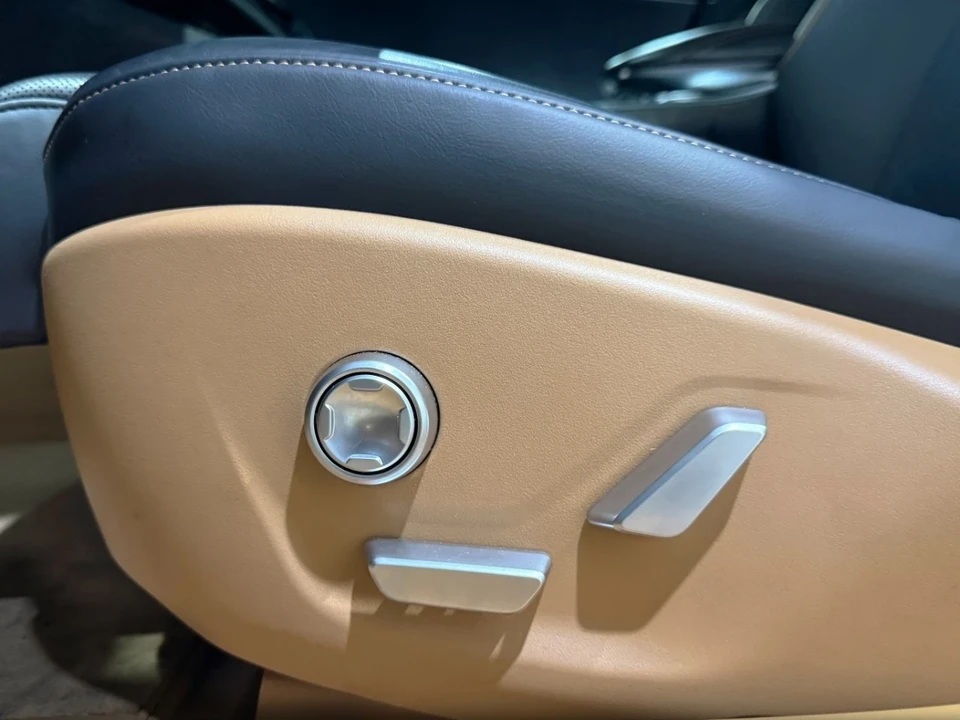 2023 Lucid Air - Image 20 of 21