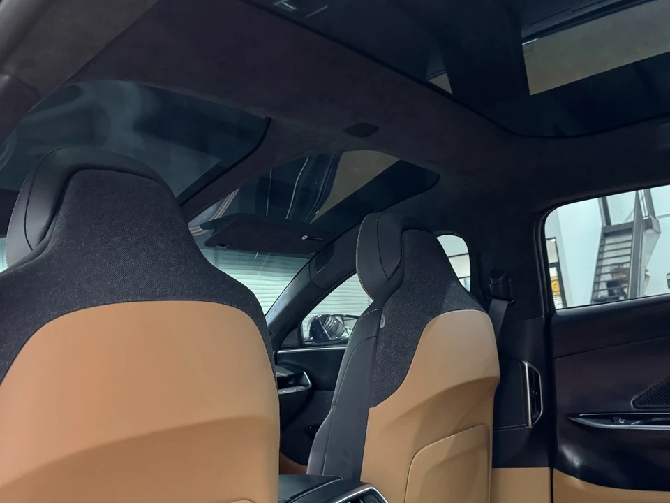 2023 Lucid Air - Image 19 of 21