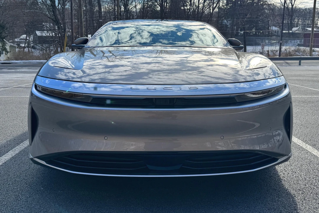 2023 Lucid Air - Image 2 of 31