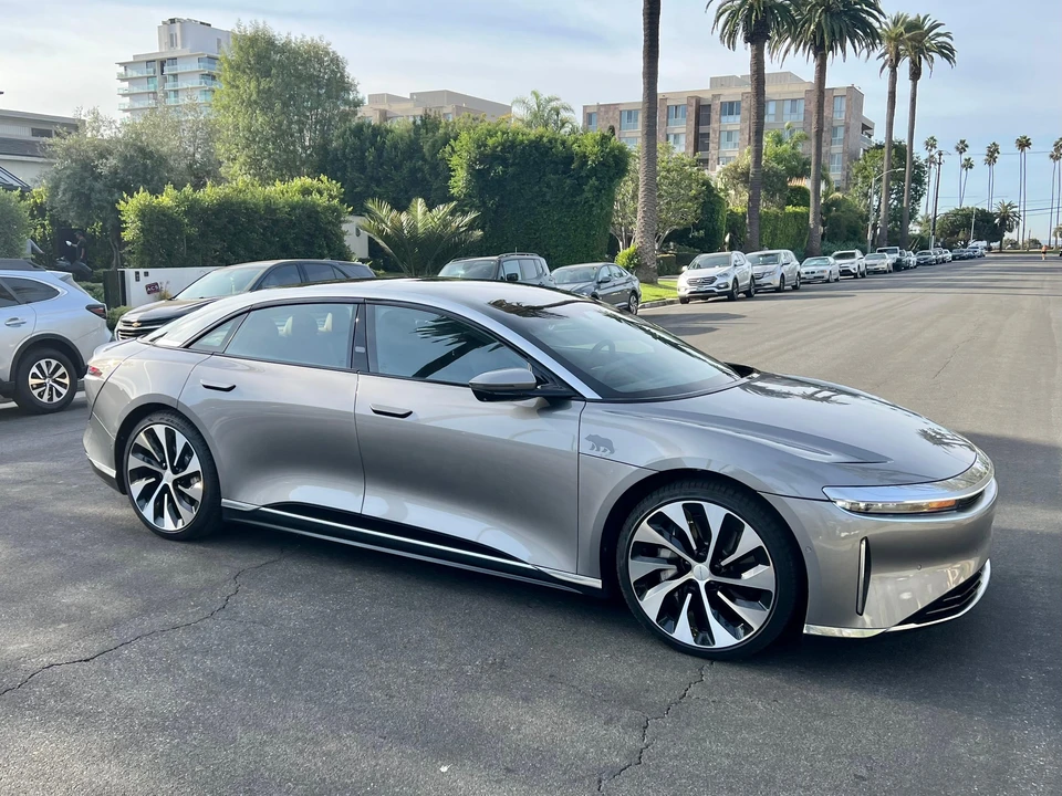 2023 Lucid Air - Image 22 of 31