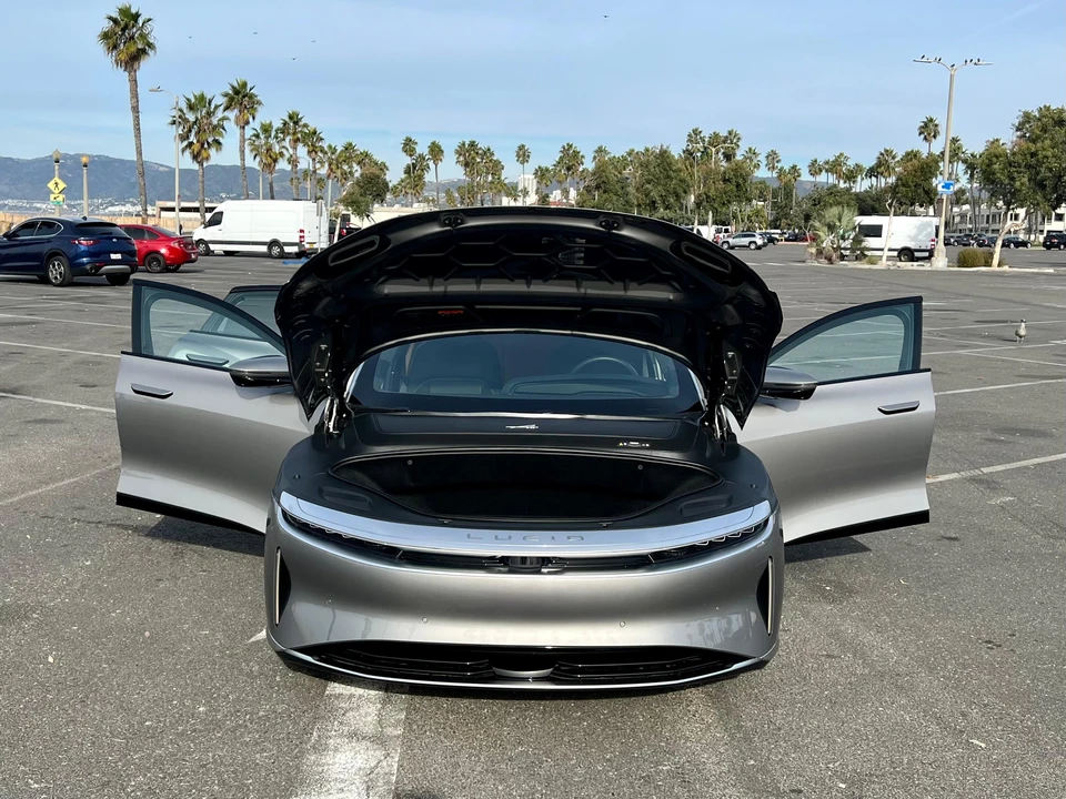 2023 Lucid Air - Image 25 of 31