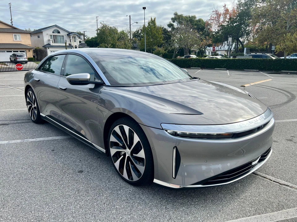 2023 Lucid Air - Image 23 of 31