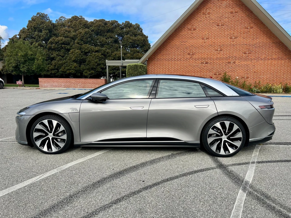 2023 Lucid Air - Image 8 of 31