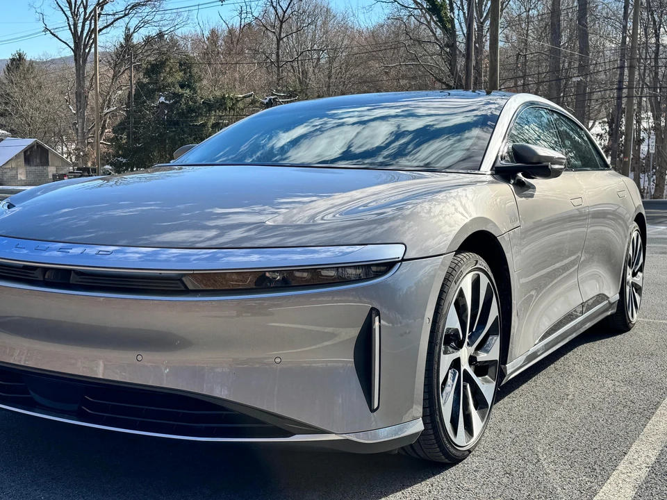 2023 Lucid Air - Image 21 of 31