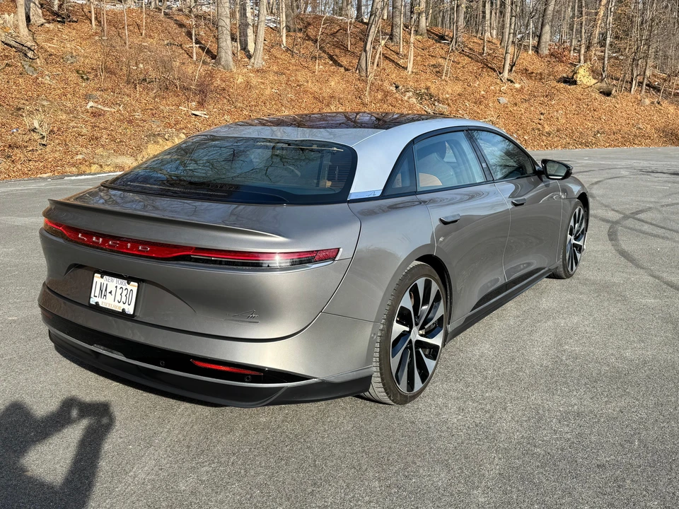 2023 Lucid Air - Image 14 of 31