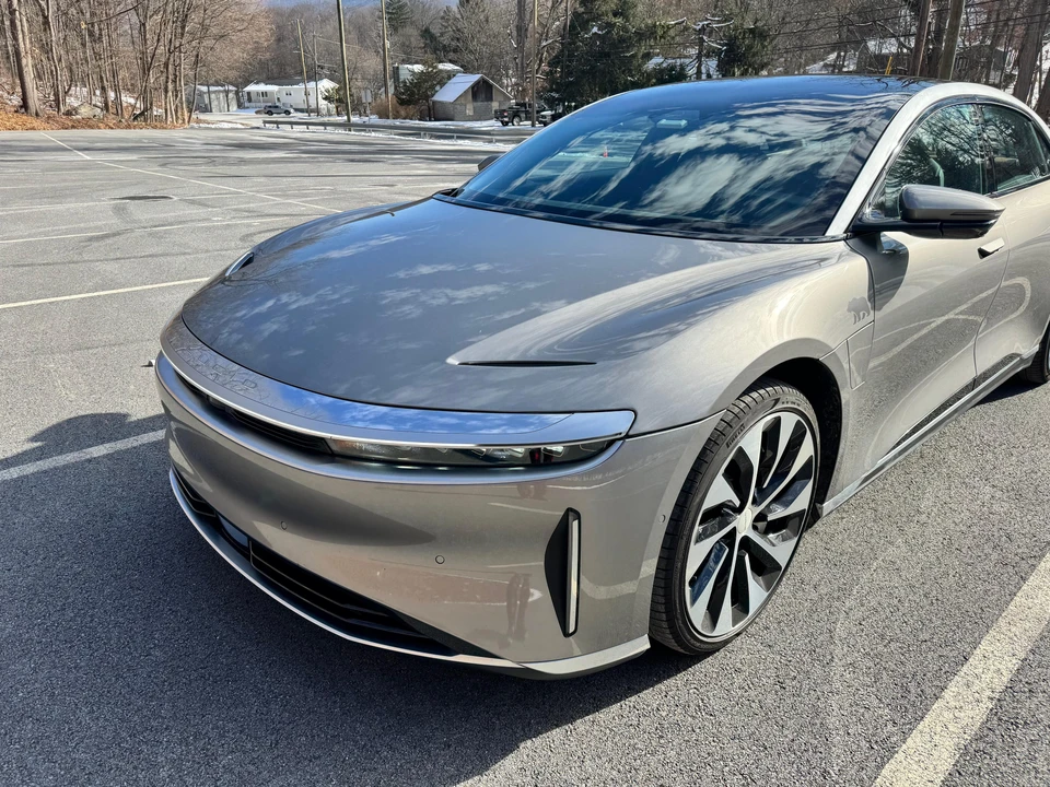 2023 Lucid Air - Image 22 of 31