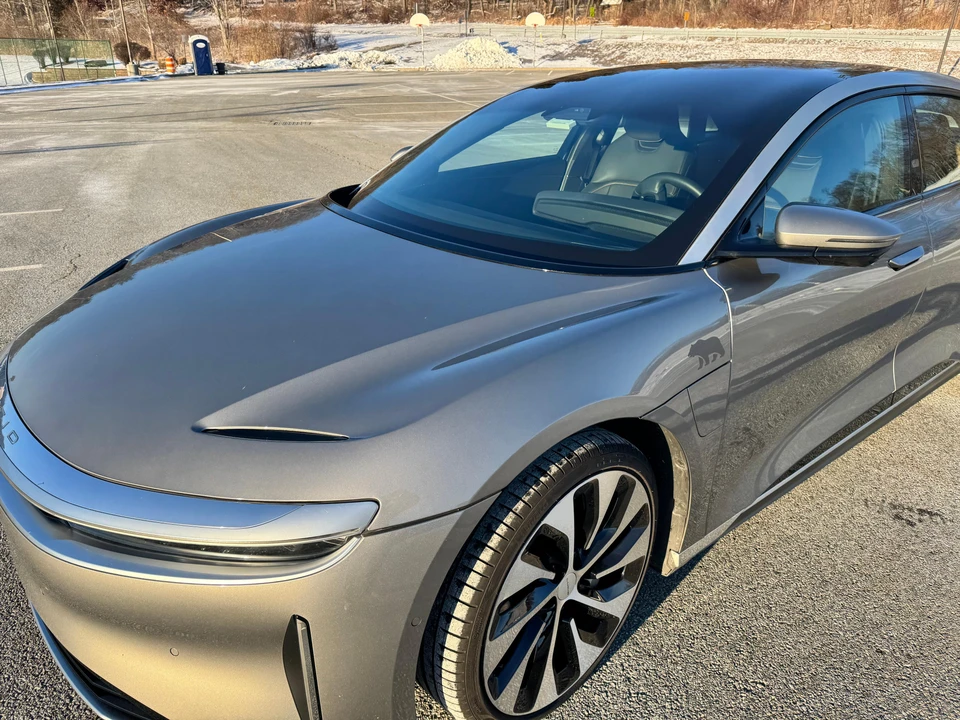 2023 Lucid Air - Image 23 of 31