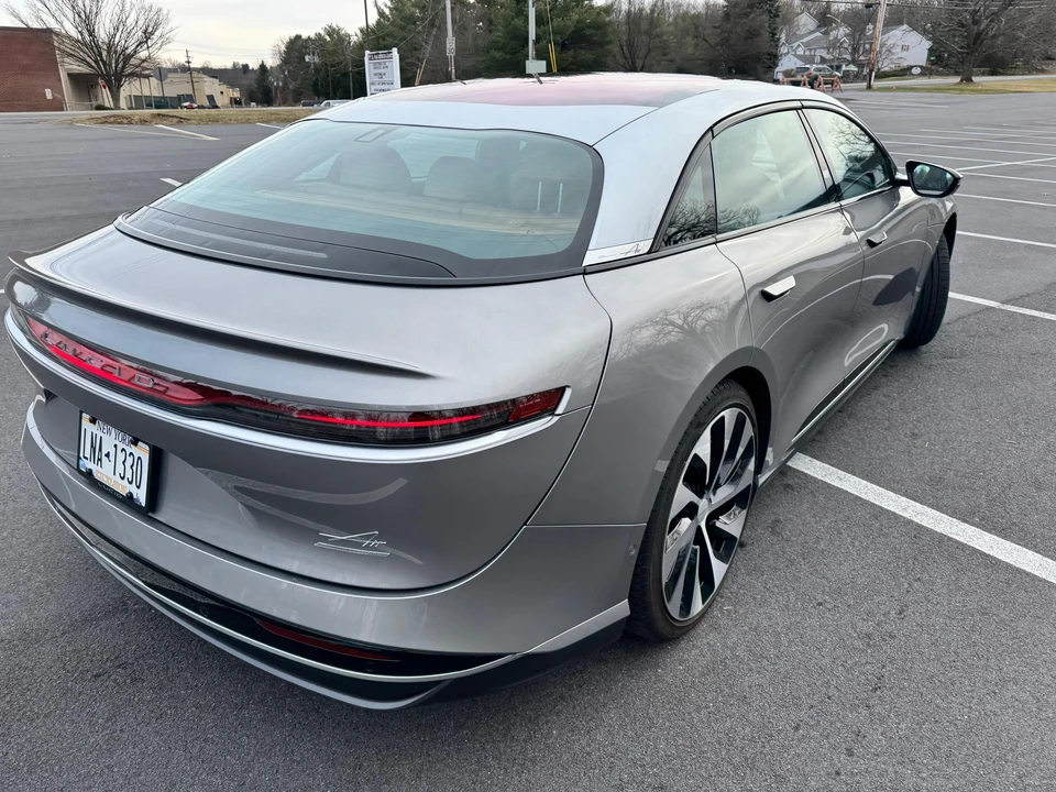 2023 Lucid Air - Image 13 of 31