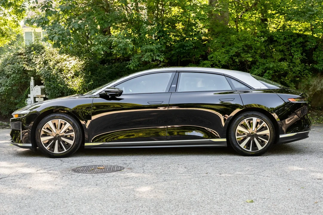 2023 Lucid Air - Image 2 of 6