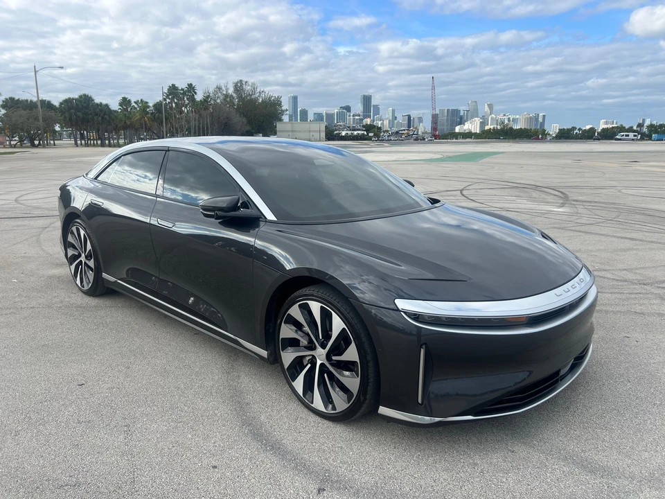 2023 Lucid Air - Image 14 of 31