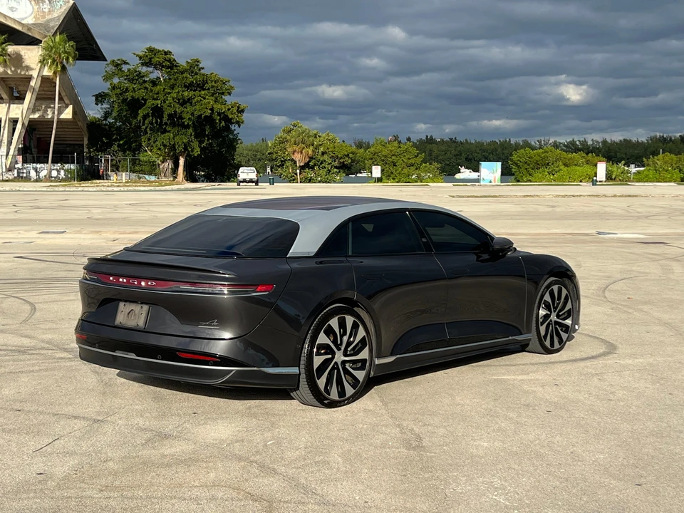 2023 Lucid Air - Image 19 of 31