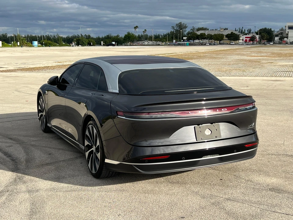 2023 Lucid Air - Image 18 of 31