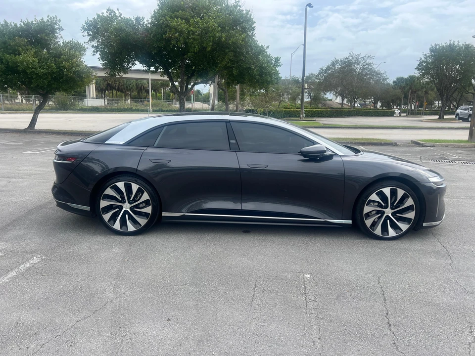 2023 Lucid Air - Image 13 of 31