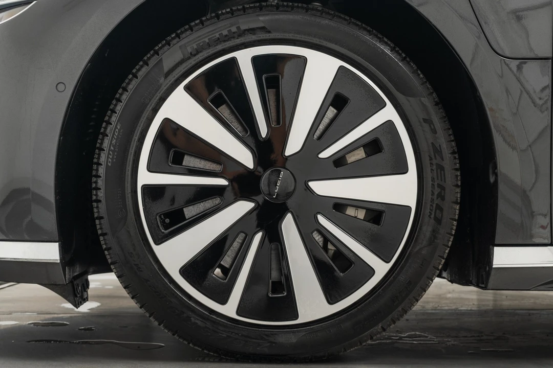 2023 Lucid Air - Image 10 of 12