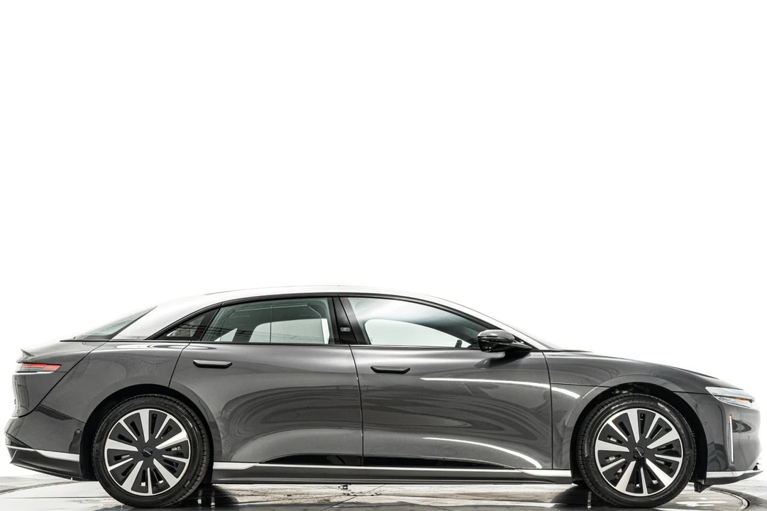 2023 Lucid Air - Image 2 of 12