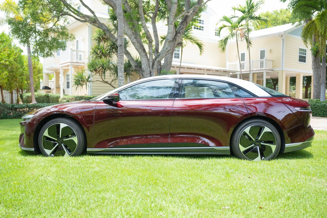 2023 Lucid Air - Image 9 of 31