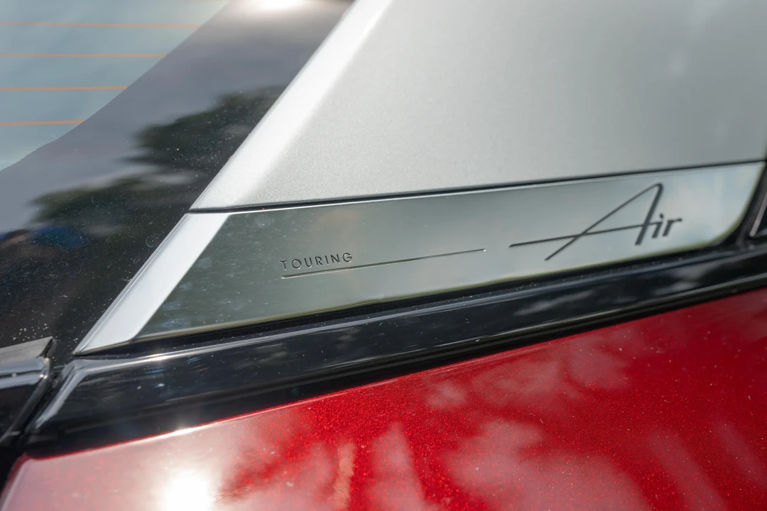 2023 Lucid Air - Image 25 of 31