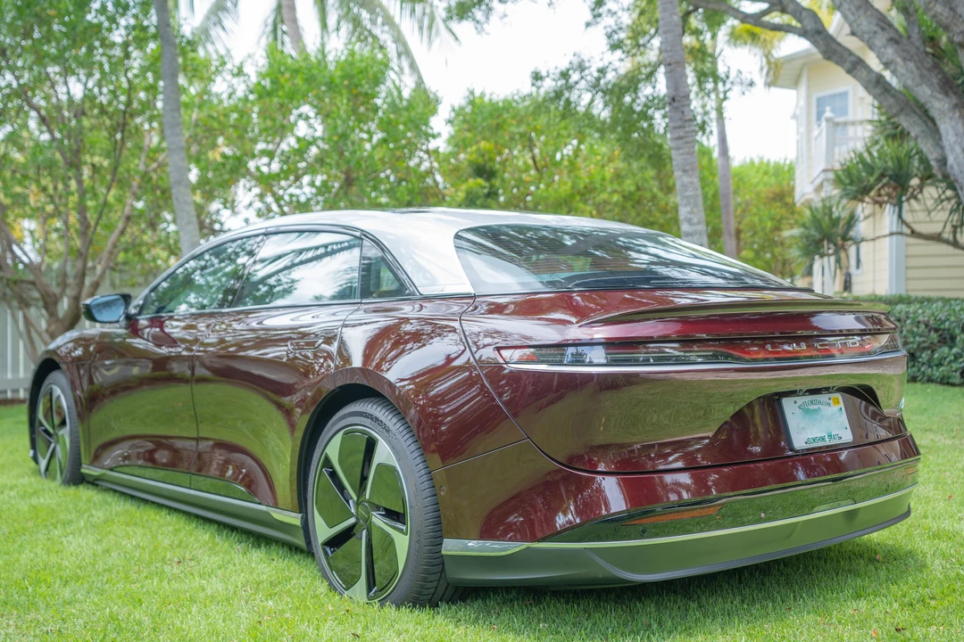 2023 Lucid Air - Image 10 of 31