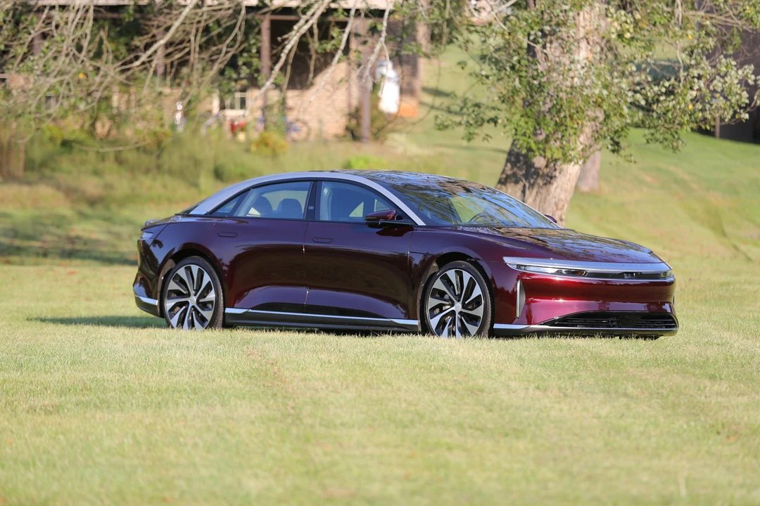 2023 Lucid Air - Image 14 of 31