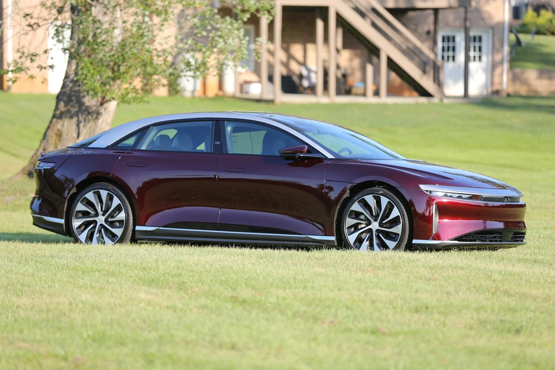 2023 Lucid Air - Image 13 of 31